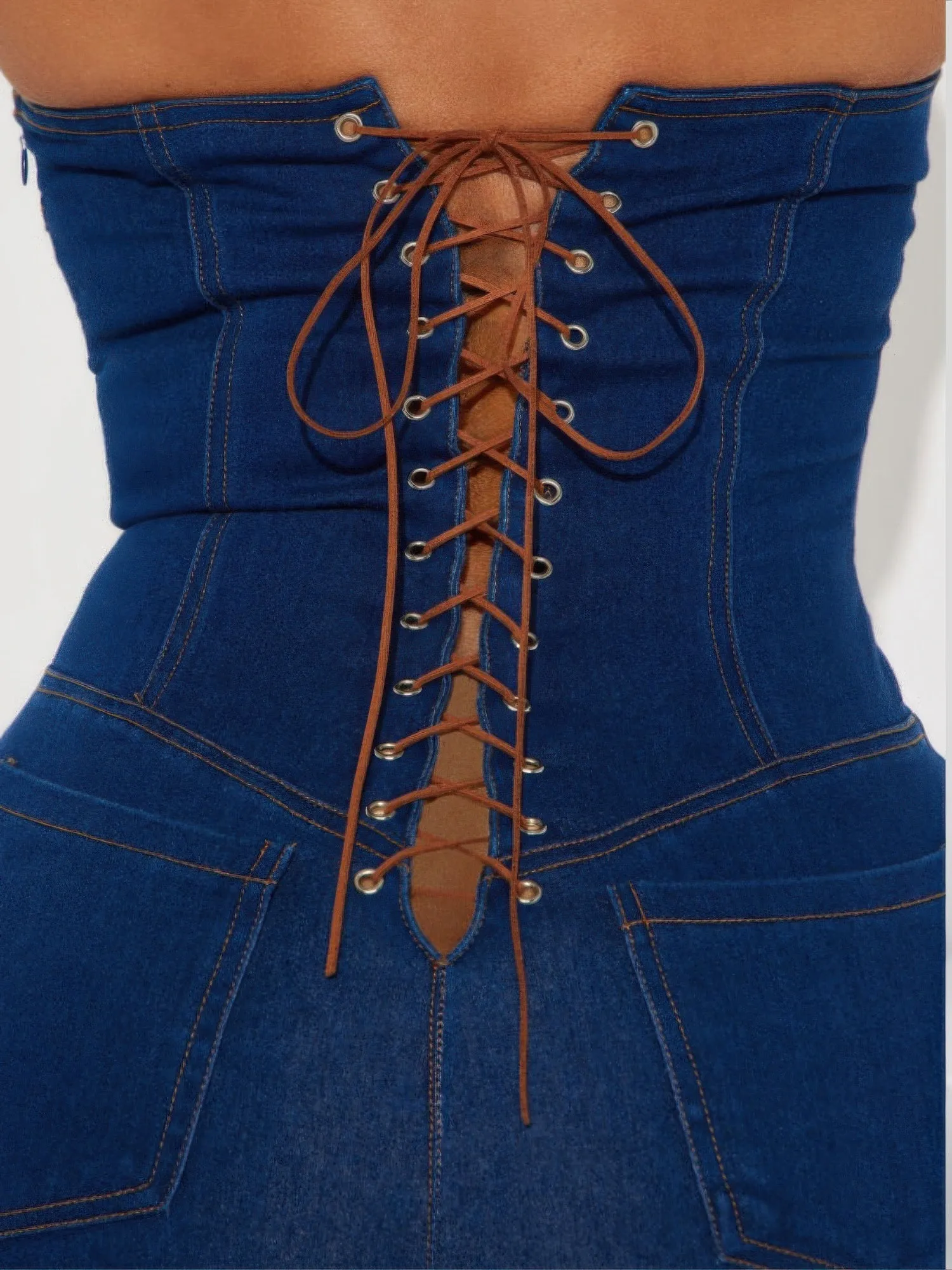 🔥 Indigo Lace-Up Back Strapless Denim Jumpsuit – Chic & Sleek Statement Piece 🔥