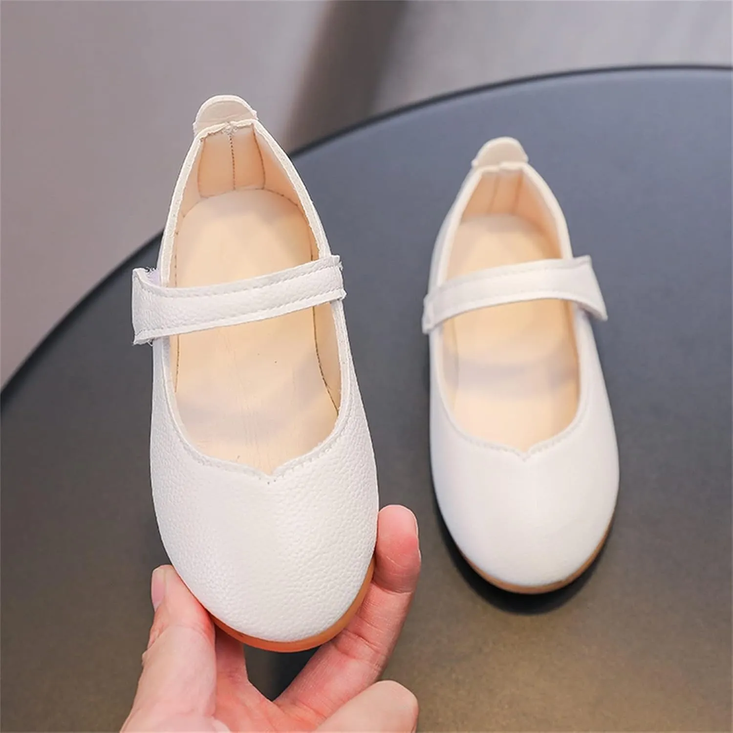 Baby Girls Shoes Summer And Autumn Fashion Cute Girls Casual Shoes Round Toe Solid Color White Flat Lightweight Shoes