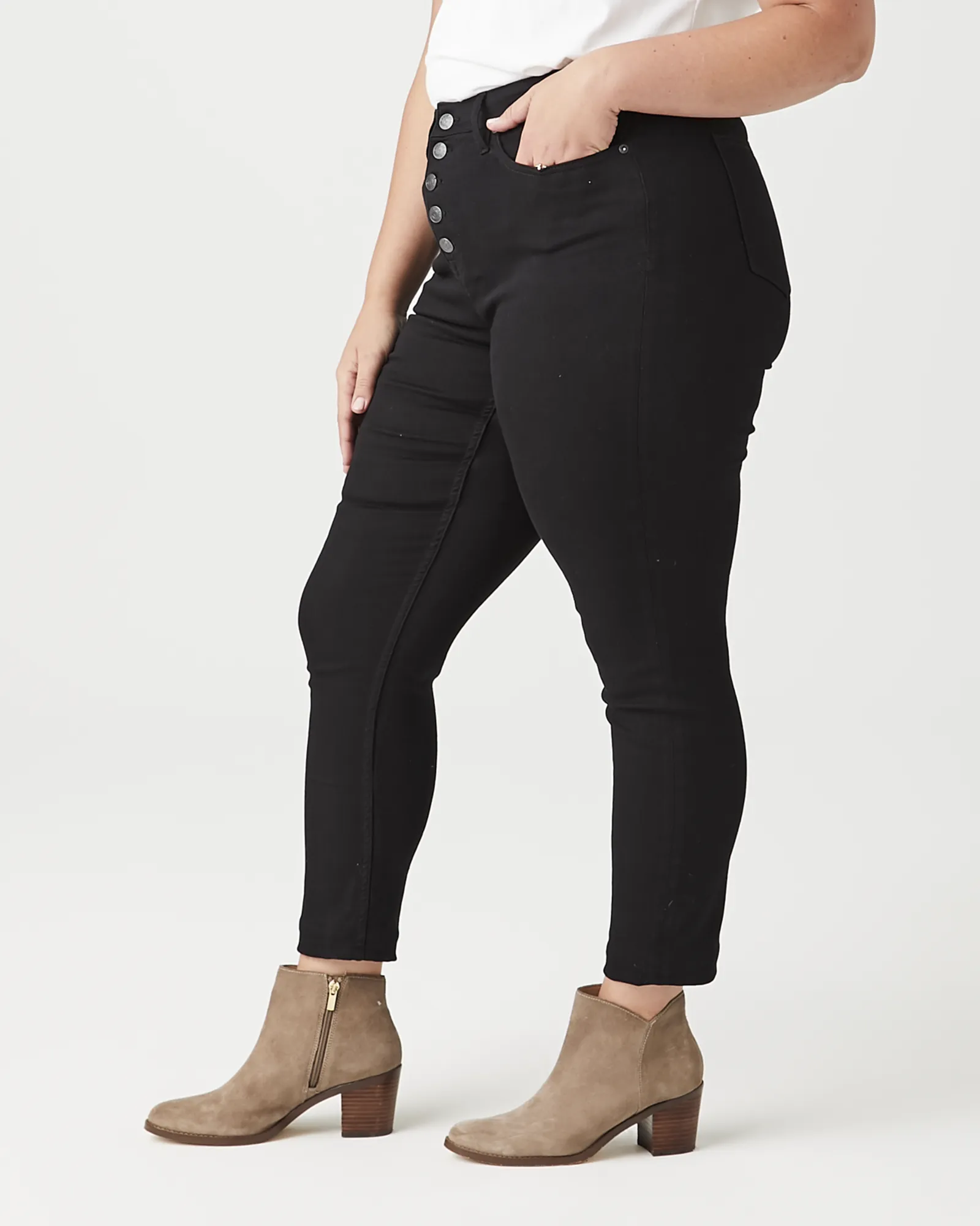 Cataleya Button-Front Skinny Jean | Black