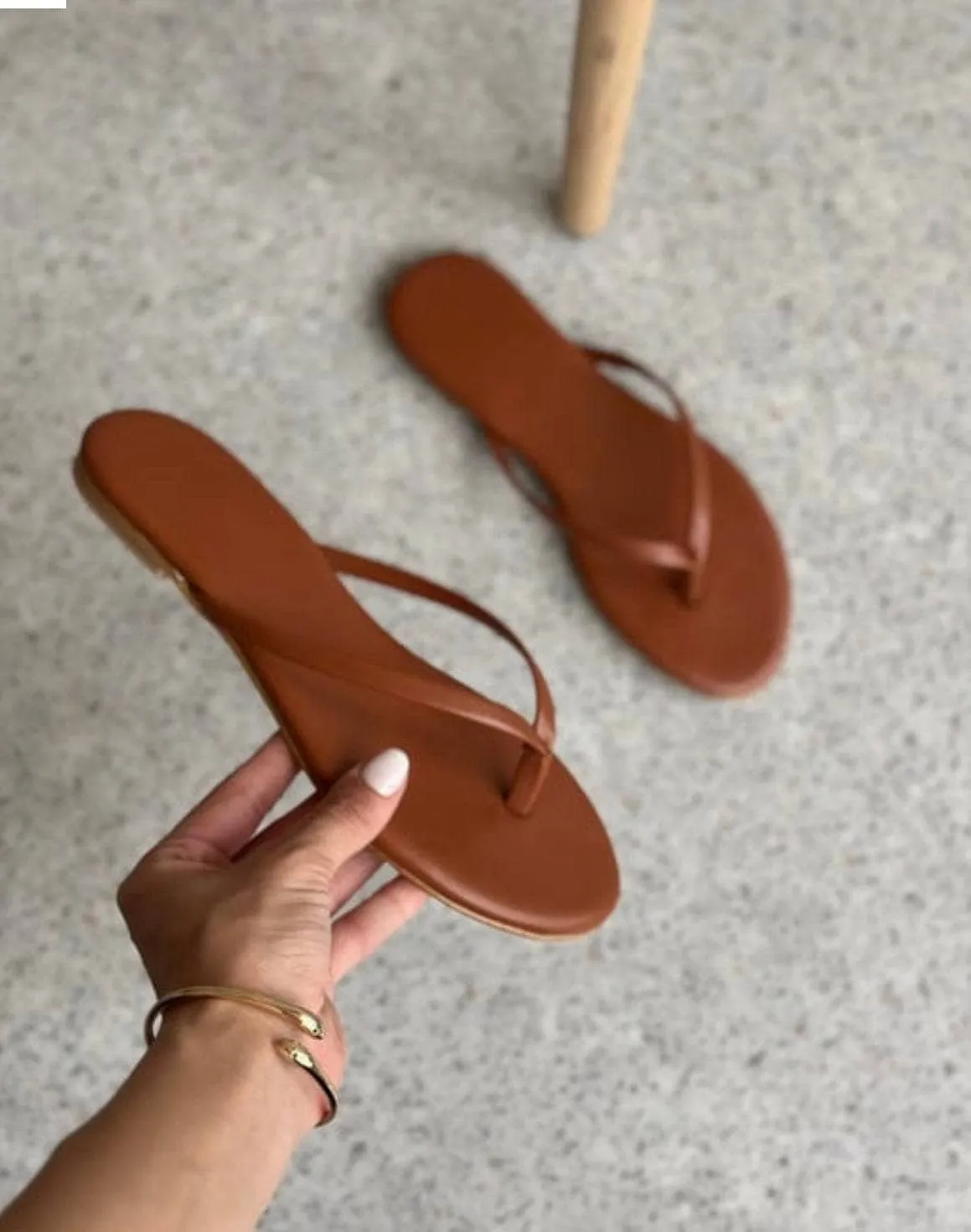Classic Brown Flats