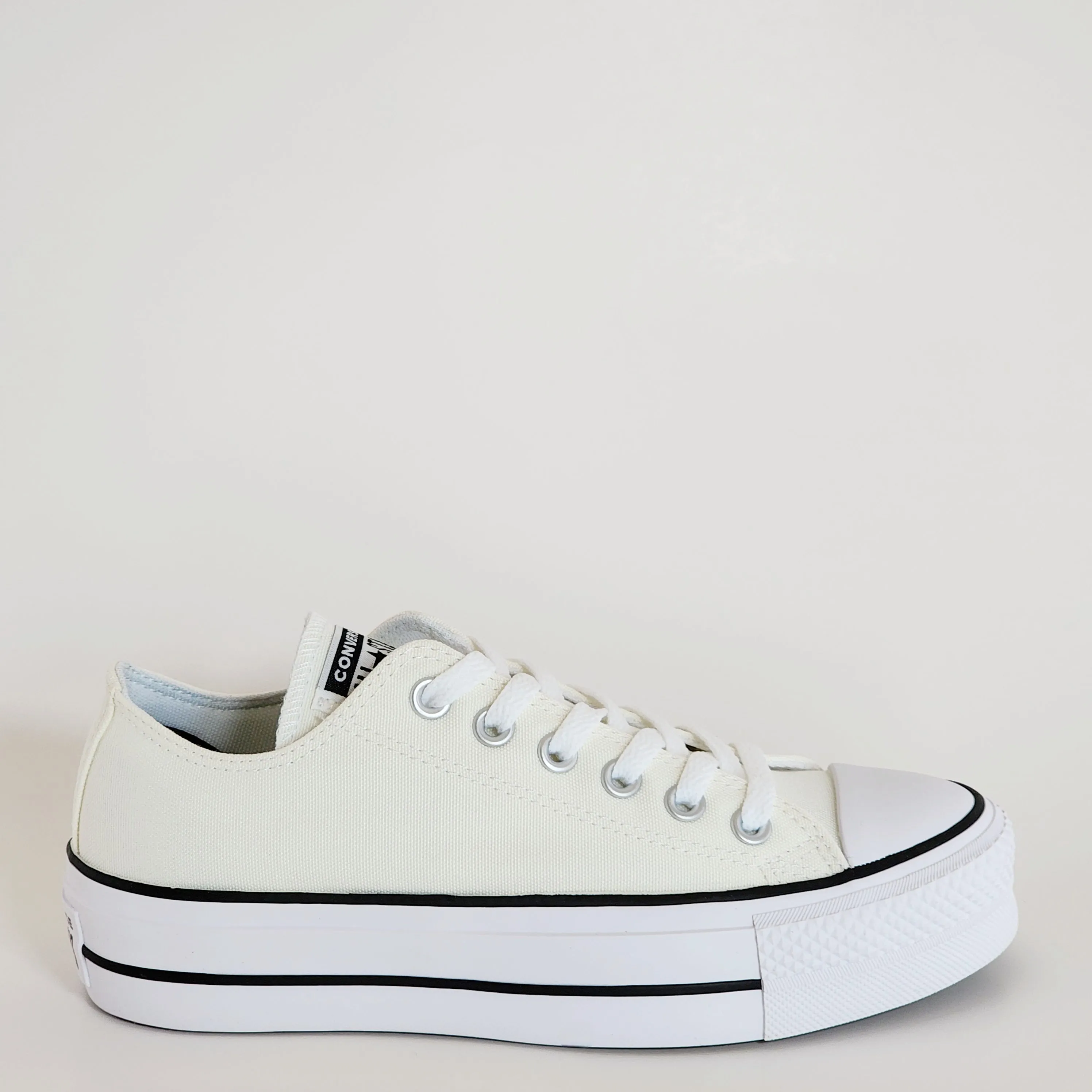 Converse CTAS Lift Ox Egret/White/Black Canvas Platform Sneakers A09992C NWT