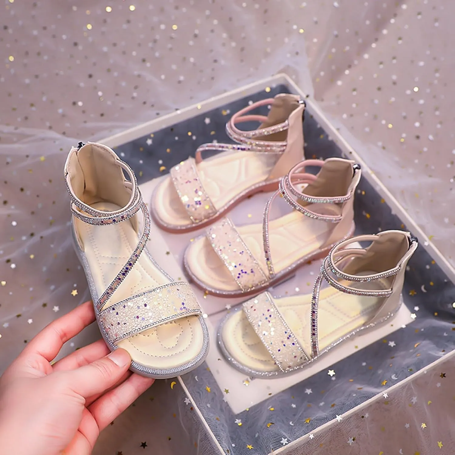 Girls ladiator Sandals Cute Strappy Sparkly Lightweight Princess Sandals with Zipper Kids Summer Beach Roman Shoes