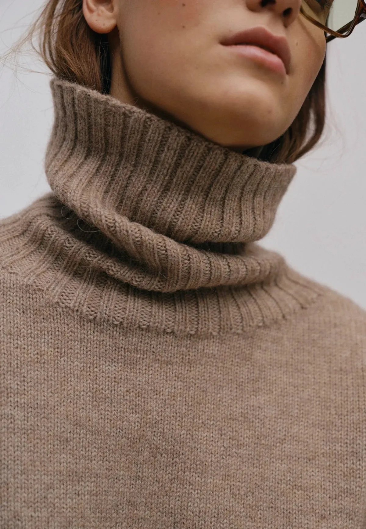 Jojo Knit TurtleNeck