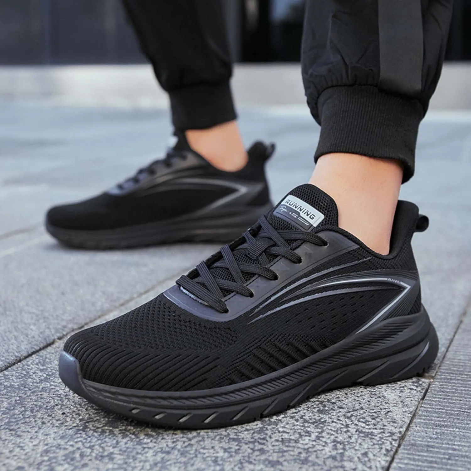Men's Sports Running Shoes Lightweight Breathable Walking Shoes Non-Slip Outdoor Sports Cross-Country Running Shoes Fashion Sneakers Mesh Athletic Casual Shoes
