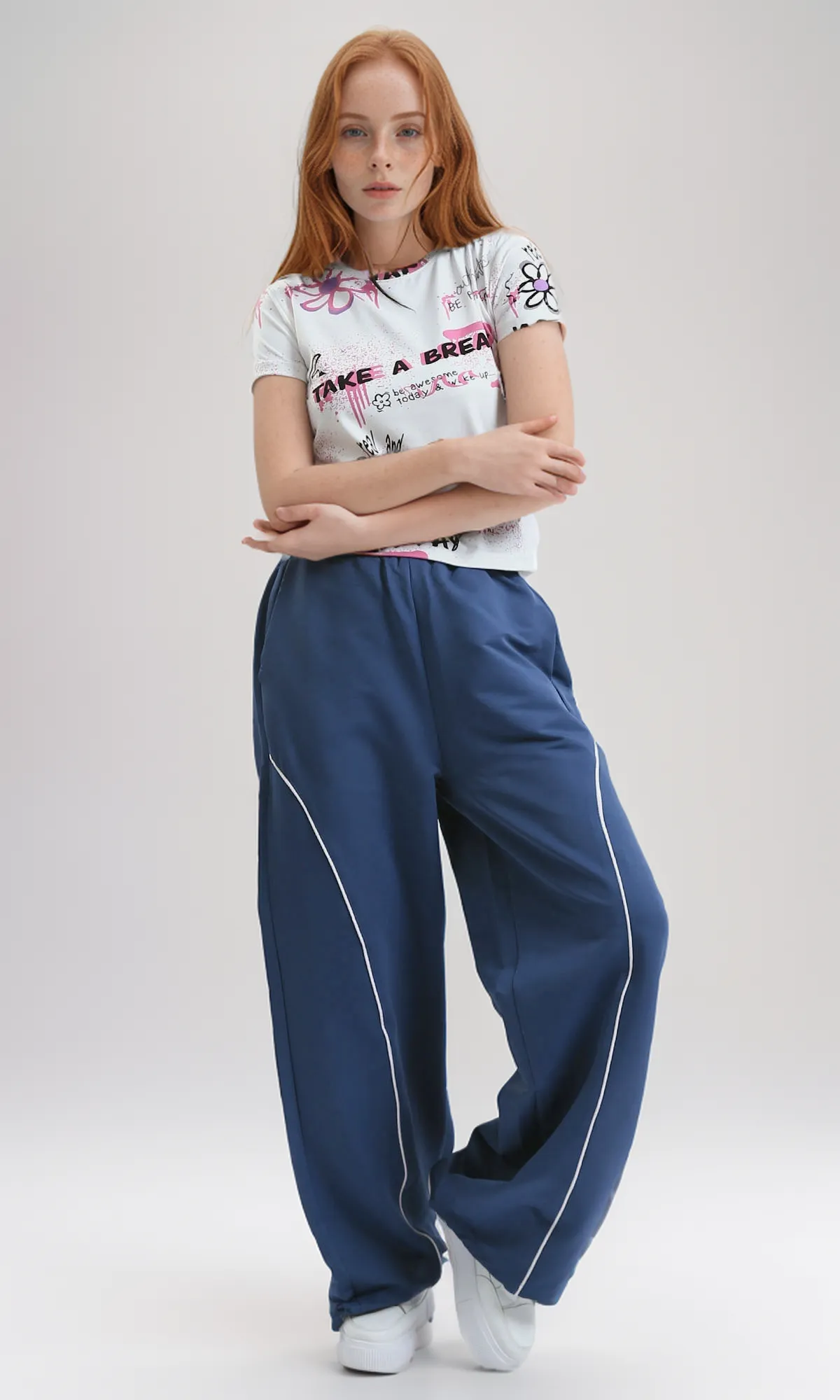 O182835 Colorful Flowers Crew Neck Summer Tee - Multicolour