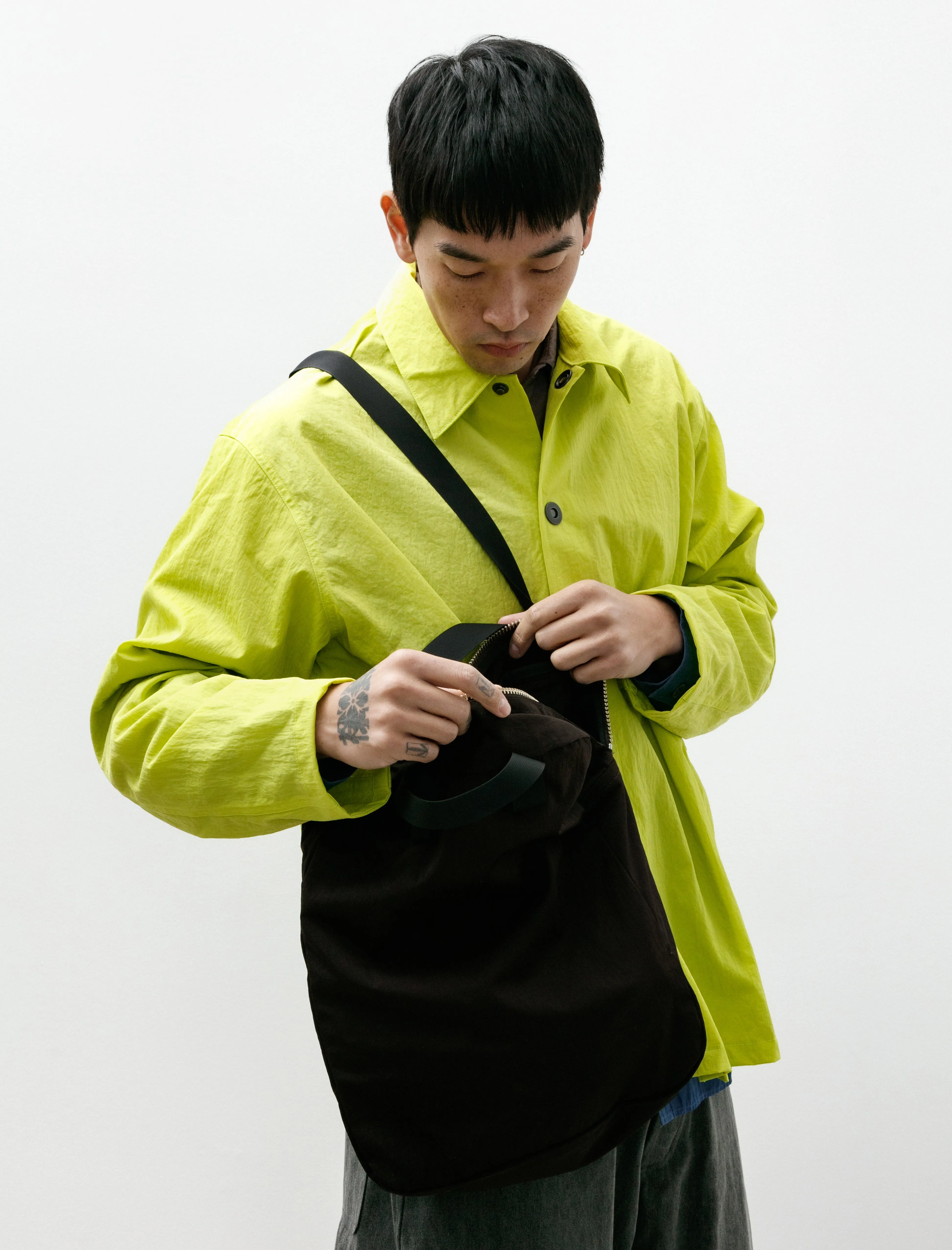 R18 Bag-0 Zip Tote Brown Humic